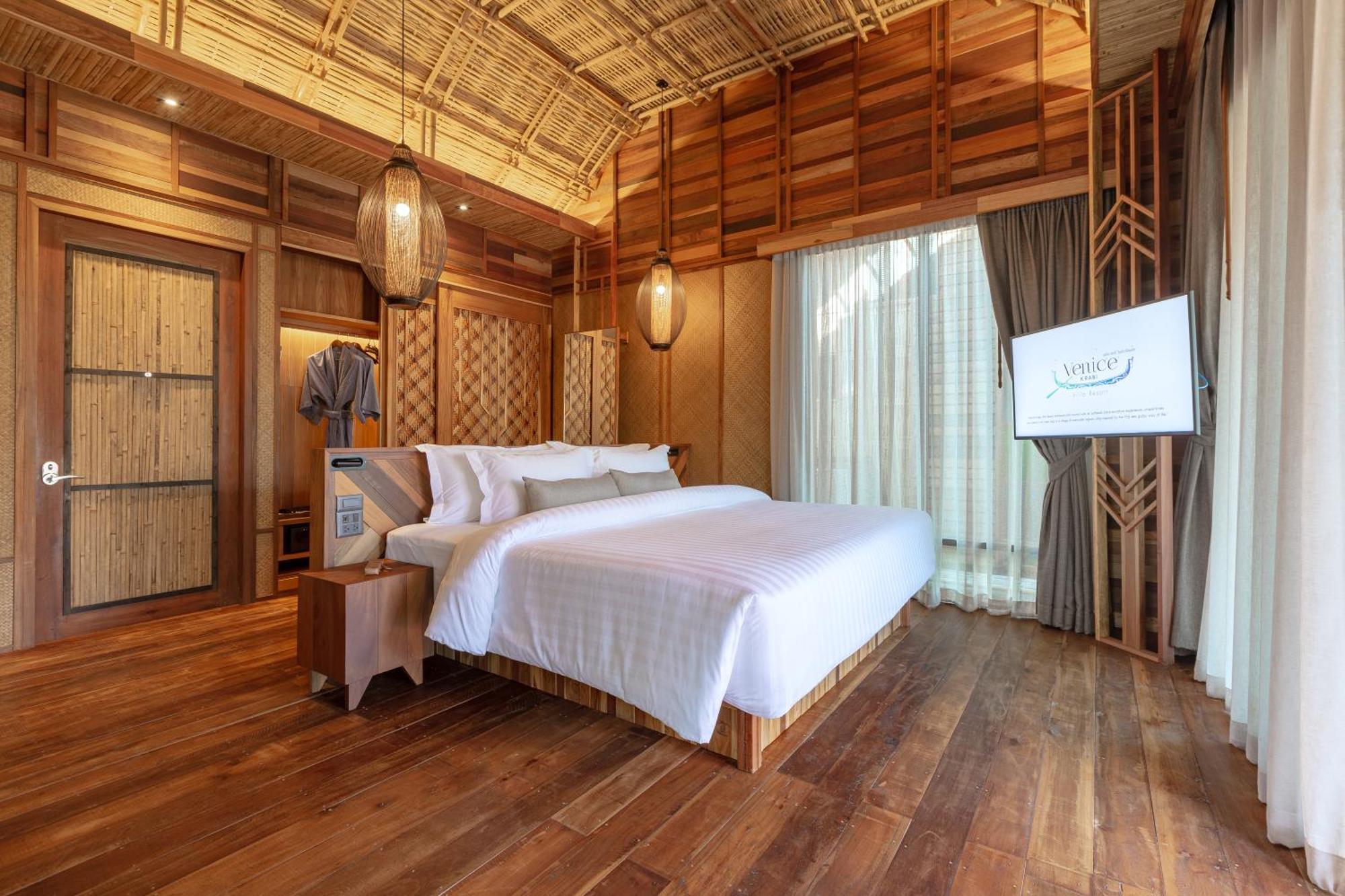 Venice Hotel 4*